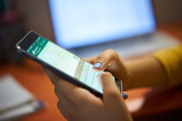 la combinación de WhatsApp con un CRM puede transformar la gestión de clientes en las empresas, optimizando tiempos de respuesta