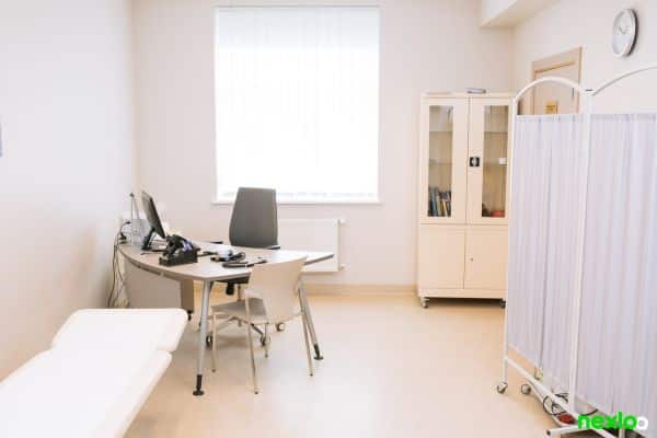 clinica estudio medico consulta externa 9